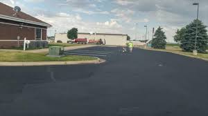 Best Recycled Asphalt Driveway Installation  in Woodbury, MN